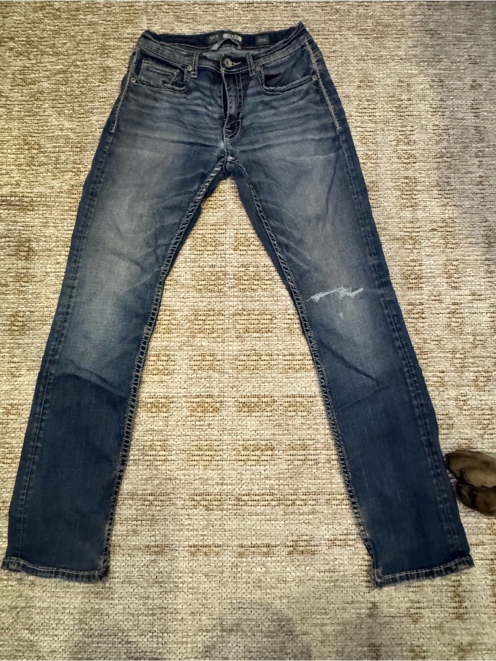 Buckle Men’s Straight Jeans in Dark Blue Wash